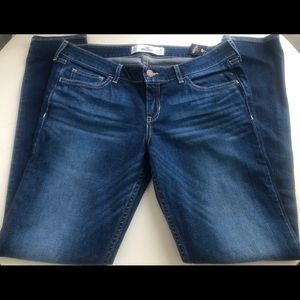 Hollister Super Skinny Jeans